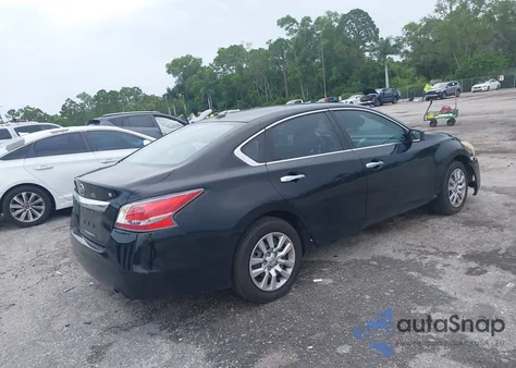 2015 Nissan Altima 2.5/2.5 S/2.5 Sl/2.5 Sv из США, поврежденный, VIN 1N4AL3AP3FC233151